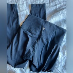 Lululemon Wunder Train high rise tights 25" size 6 true navy